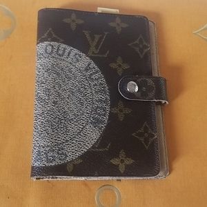 Authentic Louis Vuitton agenda wallet
